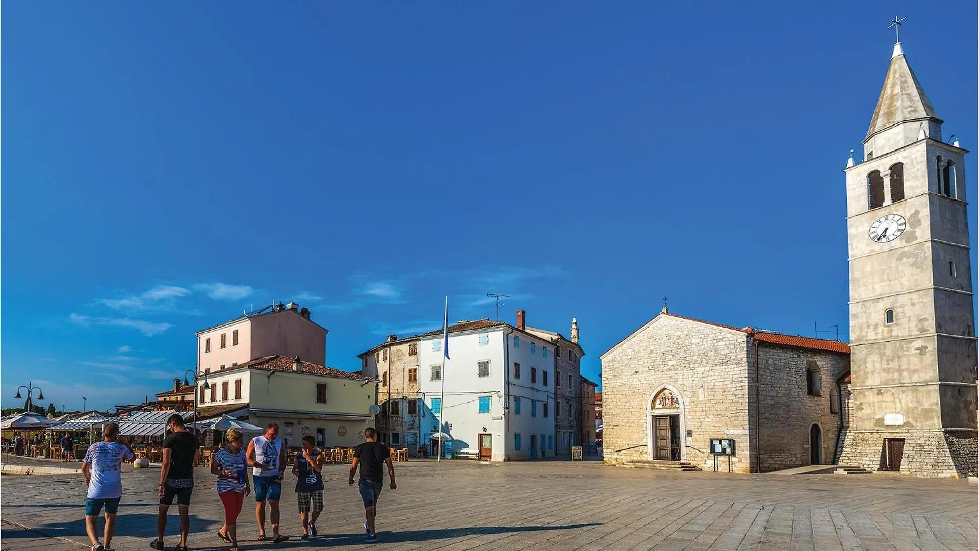 Stunning Apartment In Valbandon With Wifi